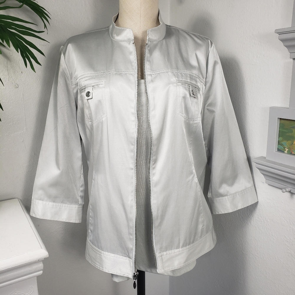 Chico's 2p Silver Satin Jacket w/Matching Top- Classic Basic Coastal Chico 2 = M